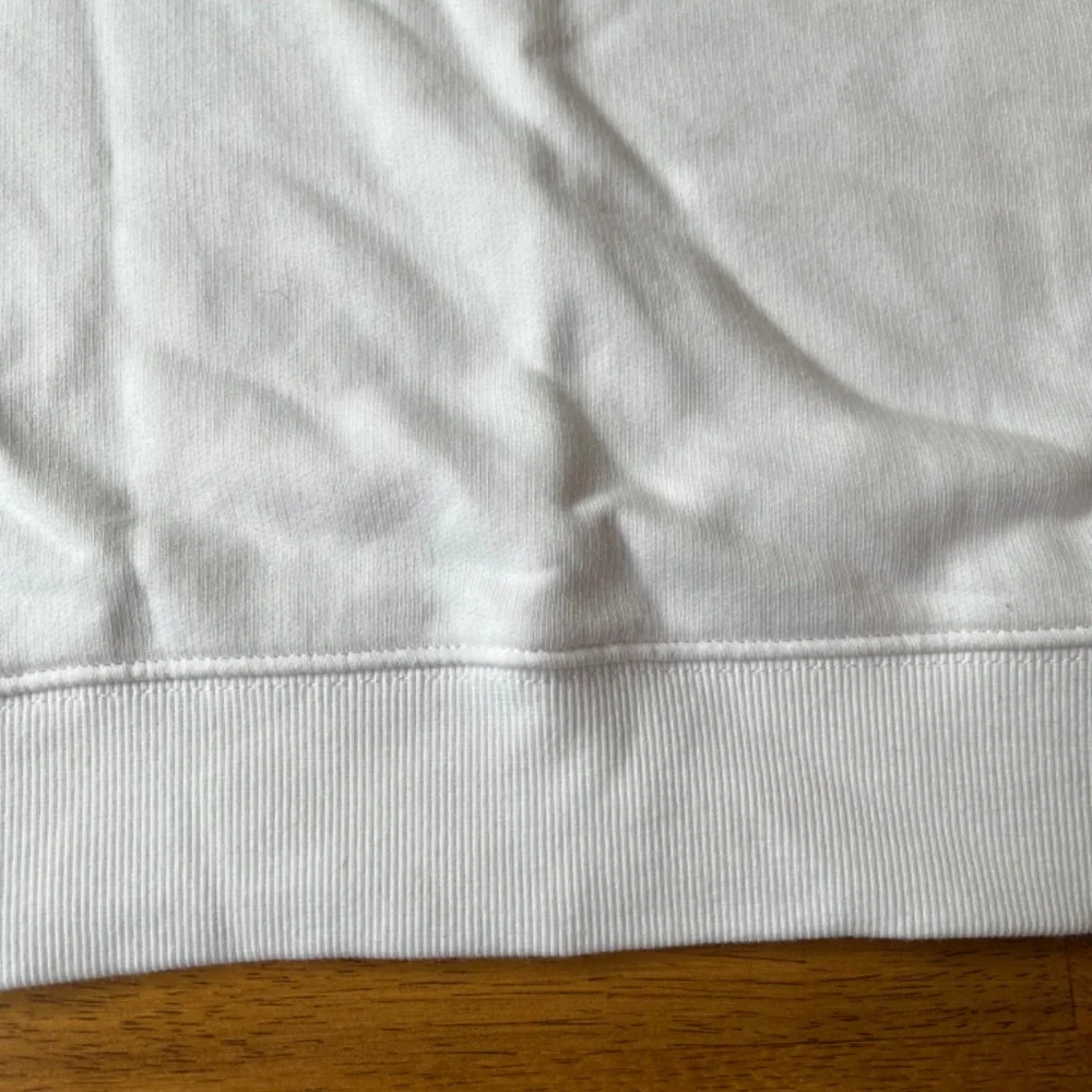 Vineyard Vines White ZipUp - Picture 4 of 8
